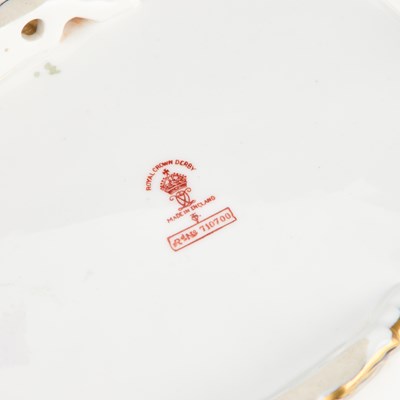 Lot 23 - A ROYAL CROWN DERBY IMARI DISH