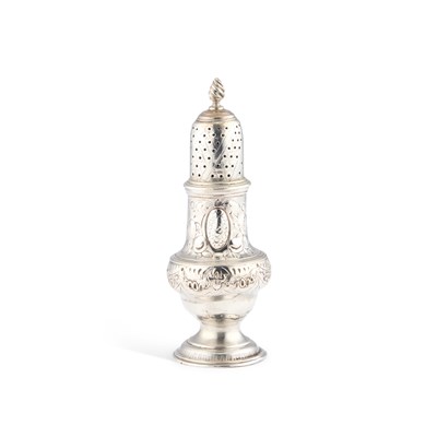 Lot 447 - A GEORGE III SILVER CASTER