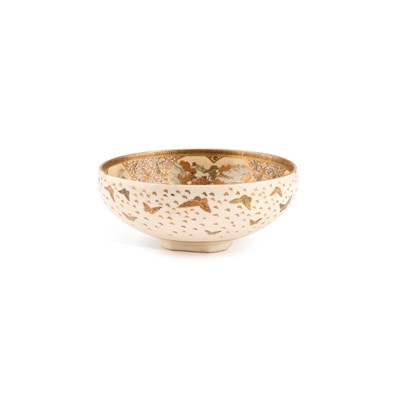Lot 916 - A JAPANESE SATSUMA BOWL BY GYOKUZAN