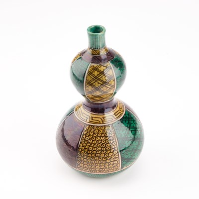 Lot 87 - A JAPANESE KUTANI DOUBLE GOURD VASE, 19TH CENTURY