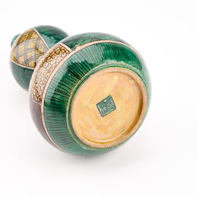Lot 87 - A JAPANESE KUTANI DOUBLE GOURD VASE, 19TH CENTURY