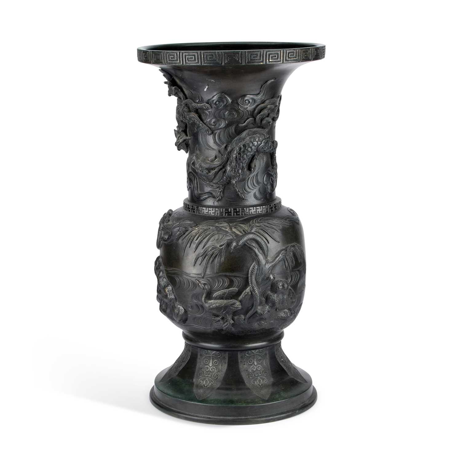 Lot 1000 - A LARGE JAPANESE BRONZE VASE/ STAND, CIRCA 1890