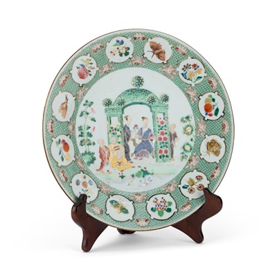 Lot 67 - A CHINESE PORCELAIN 'ARBOR' PATTERN PLATE, QIANLONG PERIOD