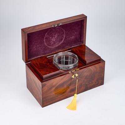 Lot 22 - A WILLIAM IV MAHOGANY TEA CADDY