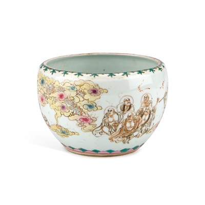 Lot 98 - AN EARLY 20TH CENTURY CHINESE PORCELAIN BOWL