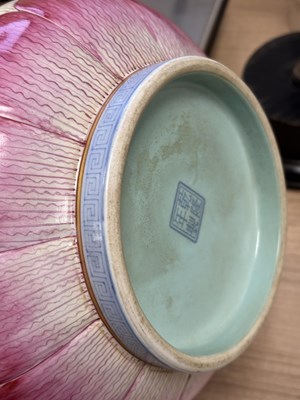 Lot 176 - A CHINESE FAMILLE ROSE 'LOTUS' BOTTLE VASE