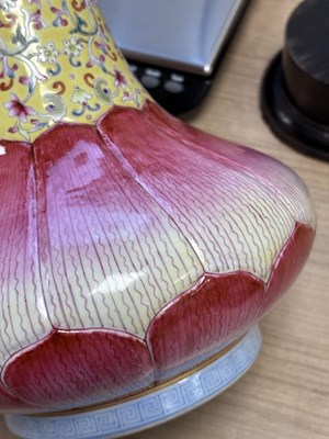 Lot 176 - A CHINESE FAMILLE ROSE 'LOTUS' BOTTLE VASE