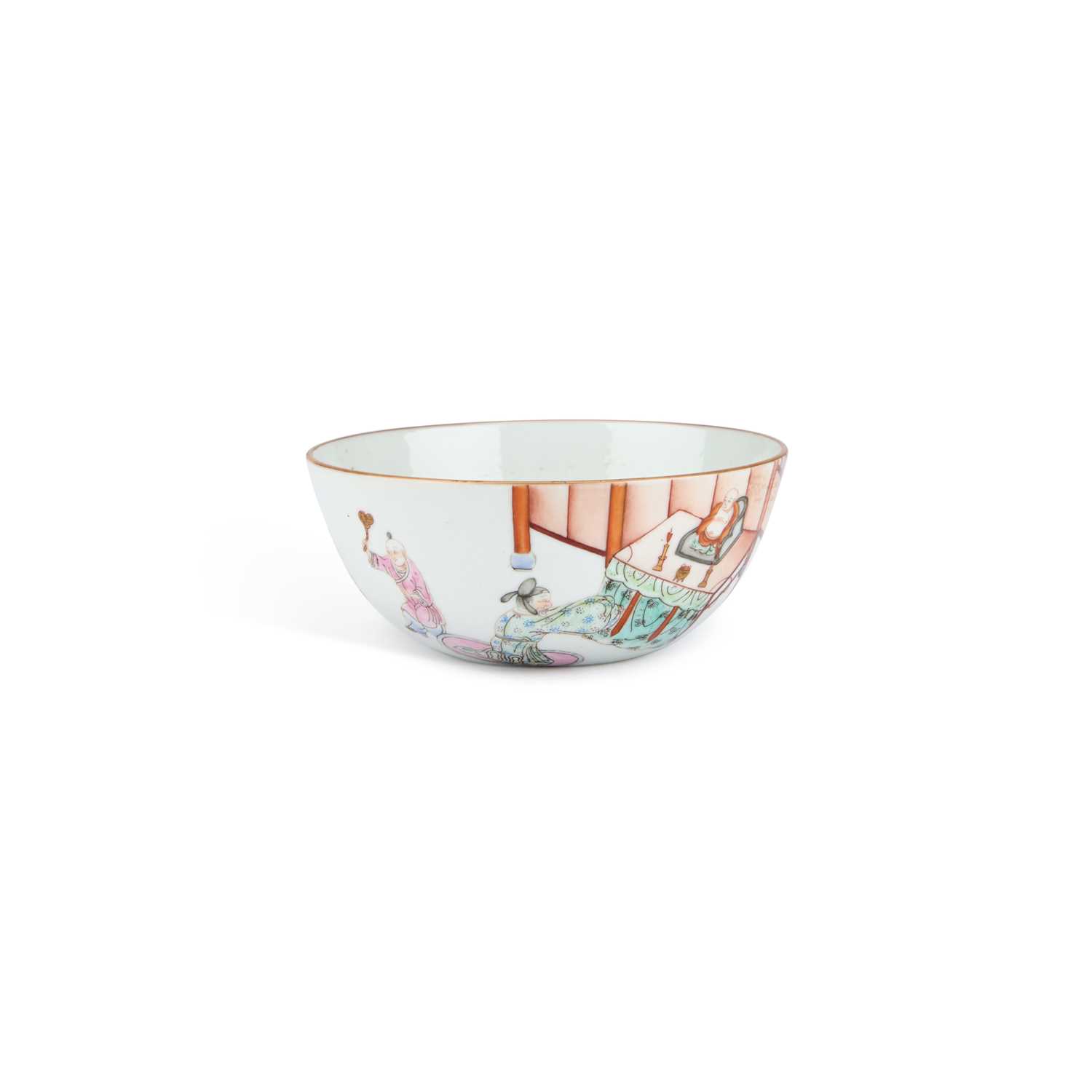 Lot 62 - A CHINESE FAMILLE ROSE TEA BOWL