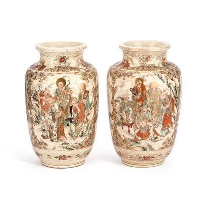 Lot 48 - A LARGE PAIR OF JAPANESE SATSUMA VASES, EARLY 20TH CENTURY