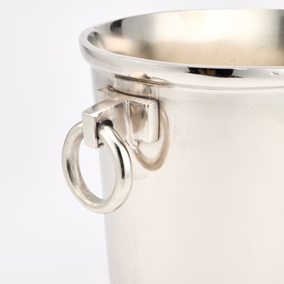 Lot 138 - A SILVER PLATED 'CUVEE DE PRESTIGE DU LOUVOIS' CHAMPAGNE BUCKET