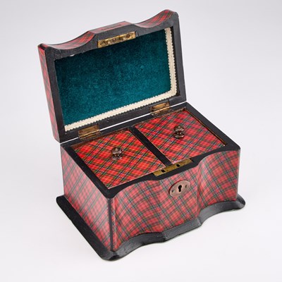 Lot 75 - A 19TH CENTURY ROYAL STUART TARTAN WARE TEA CADDY