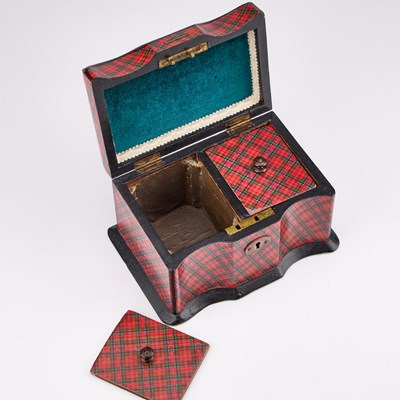 Lot 75 - A 19TH CENTURY ROYAL STUART TARTAN WARE TEA CADDY