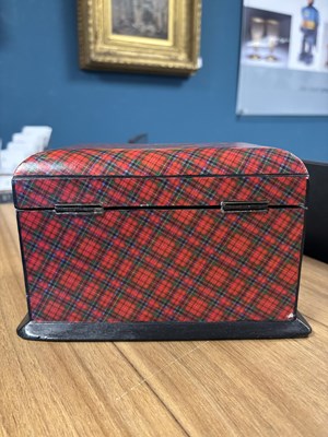 Lot 75 - A 19TH CENTURY ROYAL STUART TARTAN WARE TEA CADDY