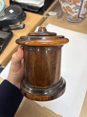 Lot 37 - A 19TH CENTURY LIGNUM VITAE STRING BOX