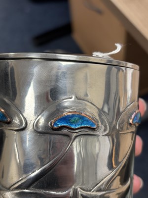 Lot 241 - ARCHIBALD KNOX (1864-1933) FOR LIBERTY & CO, A TUDRIC PEWTER AND ENAMEL BISCUIT BARREL