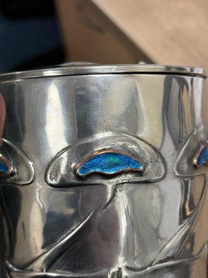 Lot 241 - ARCHIBALD KNOX (1864-1933) FOR LIBERTY & CO, A TUDRIC PEWTER AND ENAMEL BISCUIT BARREL