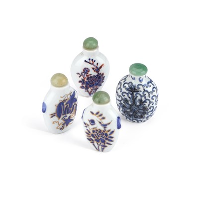Lot 160 - FOUR EARLY 20TH CENTURY CHINESE SNUFF BOTTLES