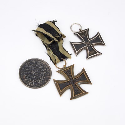 Lot 3 - A GERMAN 1914 IRON CROSS SECOND CLASS
