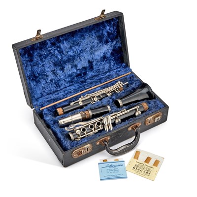Lot 757 - A BOOSEY & HAWKES 'REGENT' CLARINET