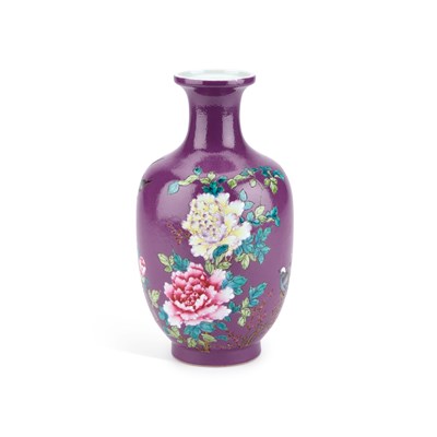 Lot 39 - A CHINESE PURPLE-GROUND VASE