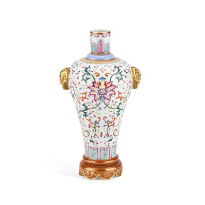 Lot 42 - A CHINESE FAMILLE ROSE VASE