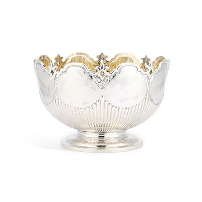 Lot 462 - A LARGE VICTORIAN SILVER PUNCH BOWL