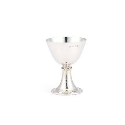 Lot 112 - AN ARTS AND CRAFTS SILVER GOBLET