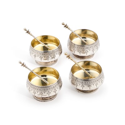 Lot 457 - A SET OF FOUR VICTORIAN SILVER SALTS