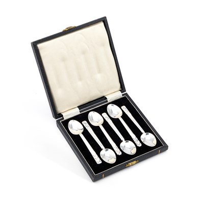 Lot 415 - A SET OF SIX GEORGE VI SILVER SPOONS