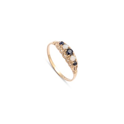 Lot 619 - A 9 CARAT GOLD SAPPHIRE AND OPAL FIVE STONE RING