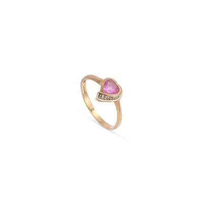 Lot 627 - A 9 CARAT GOLD PINK SAPPHIRE AND DIAMOND RING