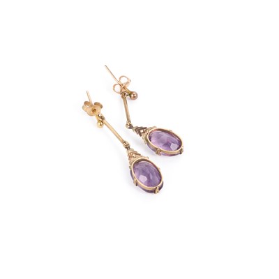 Lot 661 - A PAIR OF 9 CARAT GOLD AMETHYST PENDANT EARRINGS