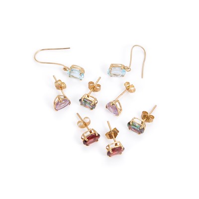 Lot 633 - FOUR PAIRS OF EARRINGS