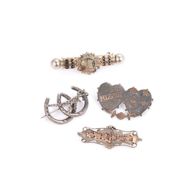 Lot 703 - A COLLECTION OF VICTORIAN BROOCHES