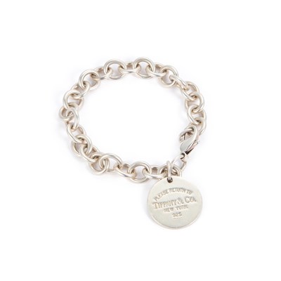 Lot 636 - A TIFFANY & CO RETURN TO TIFFANY SILVER BRACELET