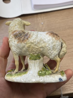 Lot 46 - A MEISSEN PORCELAIN MODEL OF A SHEEP