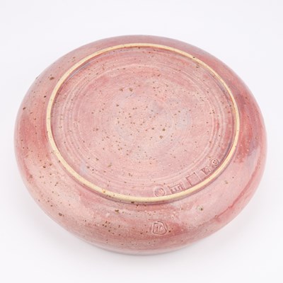Lot 84 - AN INTERESTING STUDIO POTTERY BOWL
