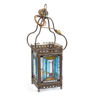 Lot 89 - AN EDWARDIAN BRASS, LEADED AND STAINED GLASS HALL LANTERN