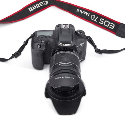 Lot 756 - A CANON EOS 7D MARK II (G) DSLR CAMERA