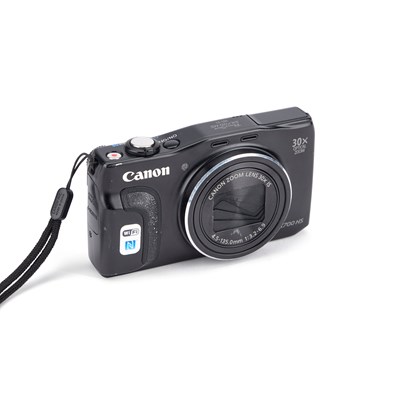 Lot 755 - A CANON POWERSHOT SX700 DIGITAL CAMERA