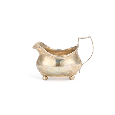 Lot 478 - A GEORGE III SILVER JUG