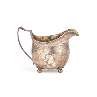 Lot 474 - A GEORGE III SILVER CREAM JUG
