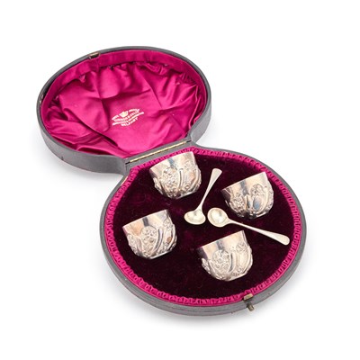 Lot 447 - A SET OF FOUR VICTORIAN SILVER SALTS