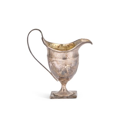 Lot 490 - A GEORGE III SILVER CREAM JUG