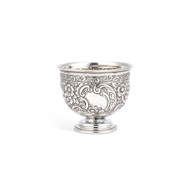 Lot 464 - A VICTORIAN SILVER BOWL