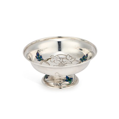 Lot 663 - AN ARTS AND CRAFTS SILVER AND ENAMEL BOWL