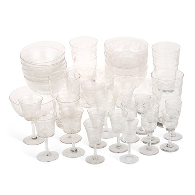 Lot 38 - A COLLECTION OF EARLY 20TH CENTURY ETCHED DRINKING GLASSES AND FINGER BOWLS