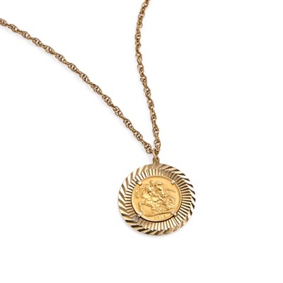 Lot 1050 - KING GEORGE V 1915 FULL GOLD SOVEREIGN COIN, 9 CARAT GOLD PENDANT NECKLACE