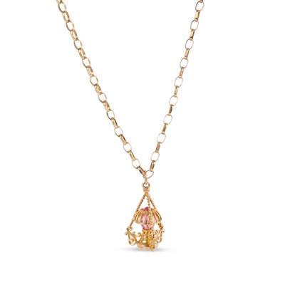 Lot 918 - A 9 CARAT GOLD NOVELTY OIL LAMP PENDANT NECKLACE