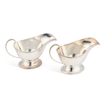 Lot 601 - A PAIR OF ELIZABETH II SILVER SAUCEBOATS